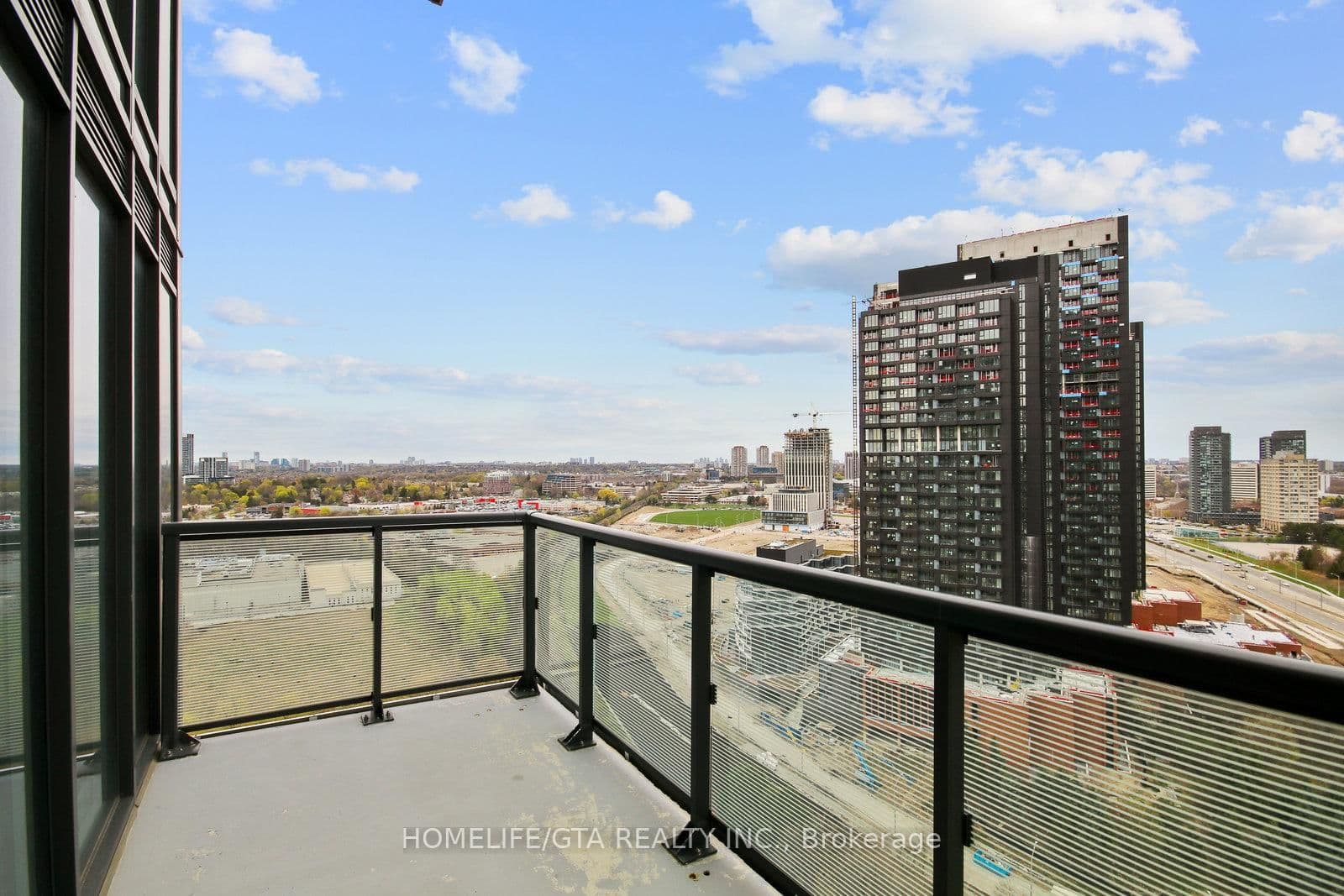 30 Inn On The Park Drive, Unit 2104 thumbnail 30