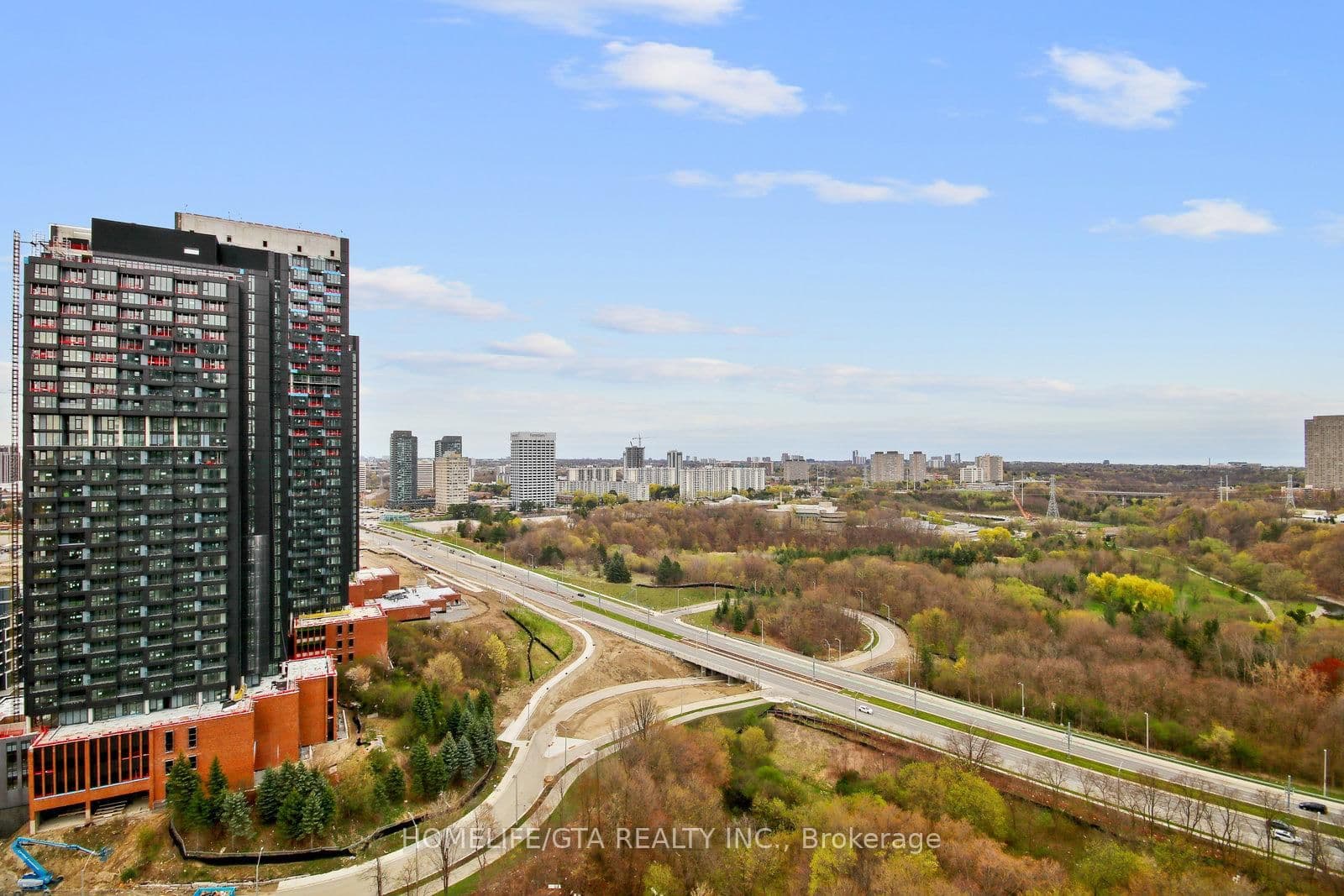30 Inn On The Park Drive, Unit 2104 thumbnail 32