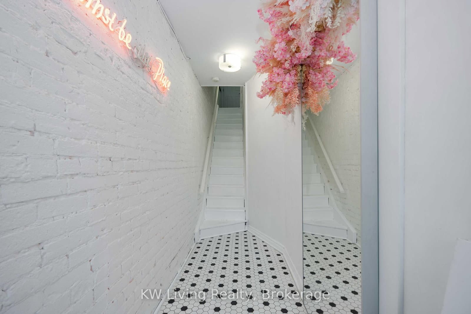 617 King Street W, Unit 2nd and 3rd Floor thumbnail 18