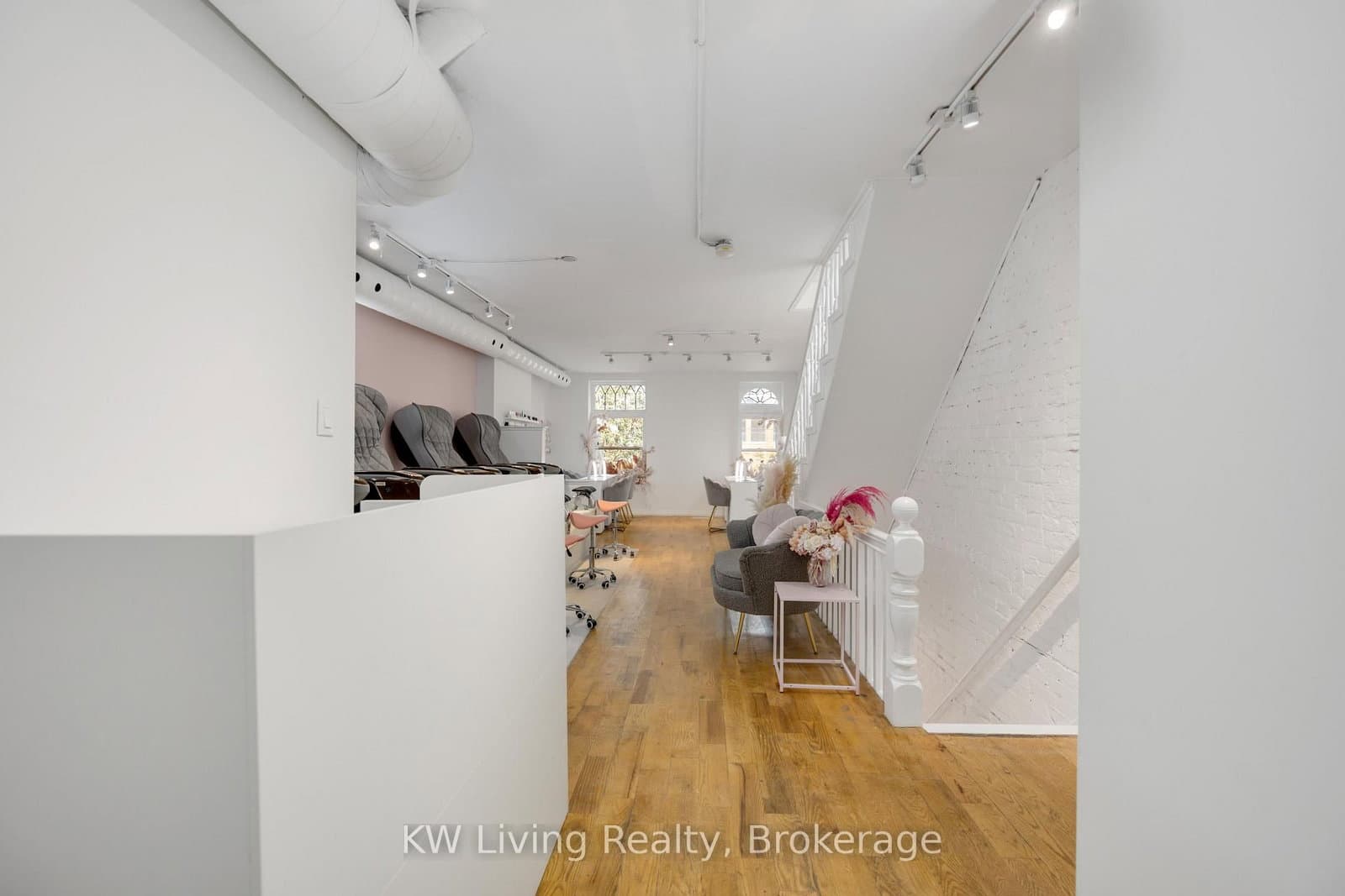 617 King Street W, Unit 2nd and 3rd Floor thumbnail 20