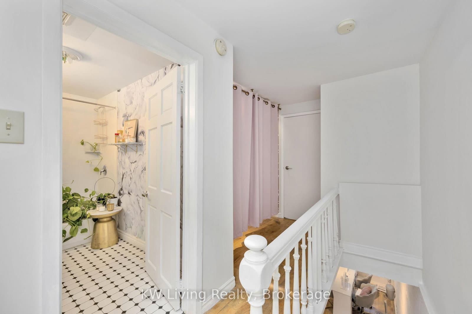 617 King Street W, Unit 2nd and 3rd Floor thumbnail 6
