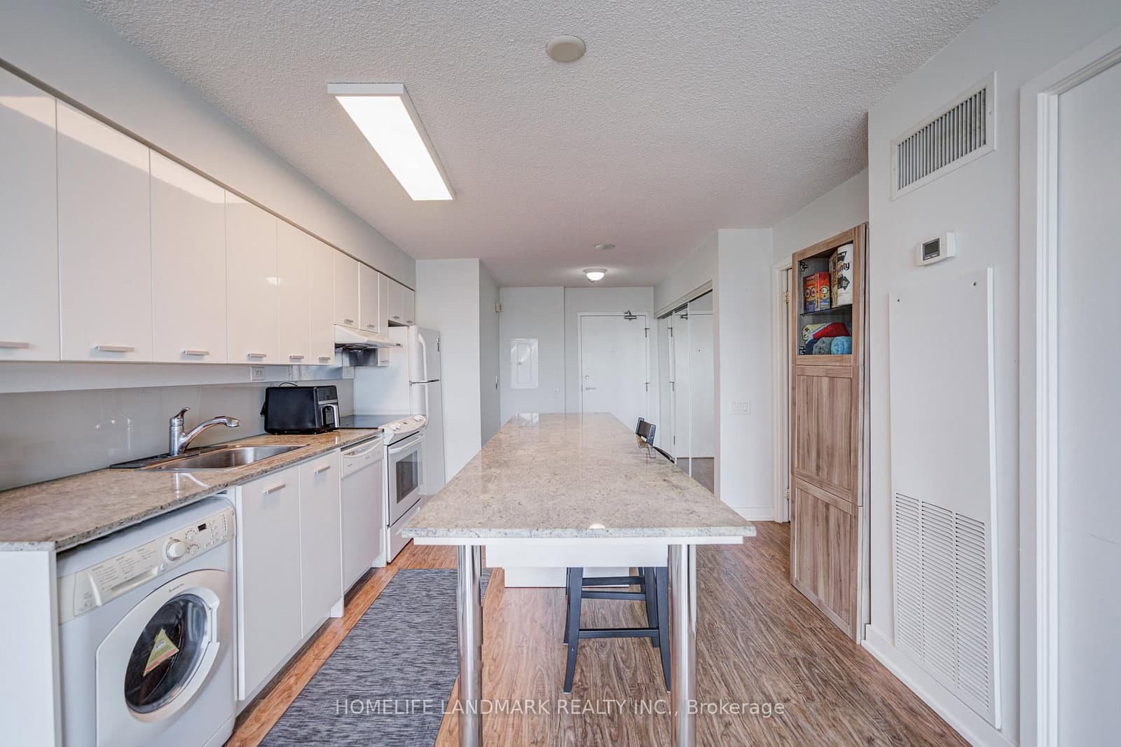 15 Singer Court, Unit 305 thumbnail 15