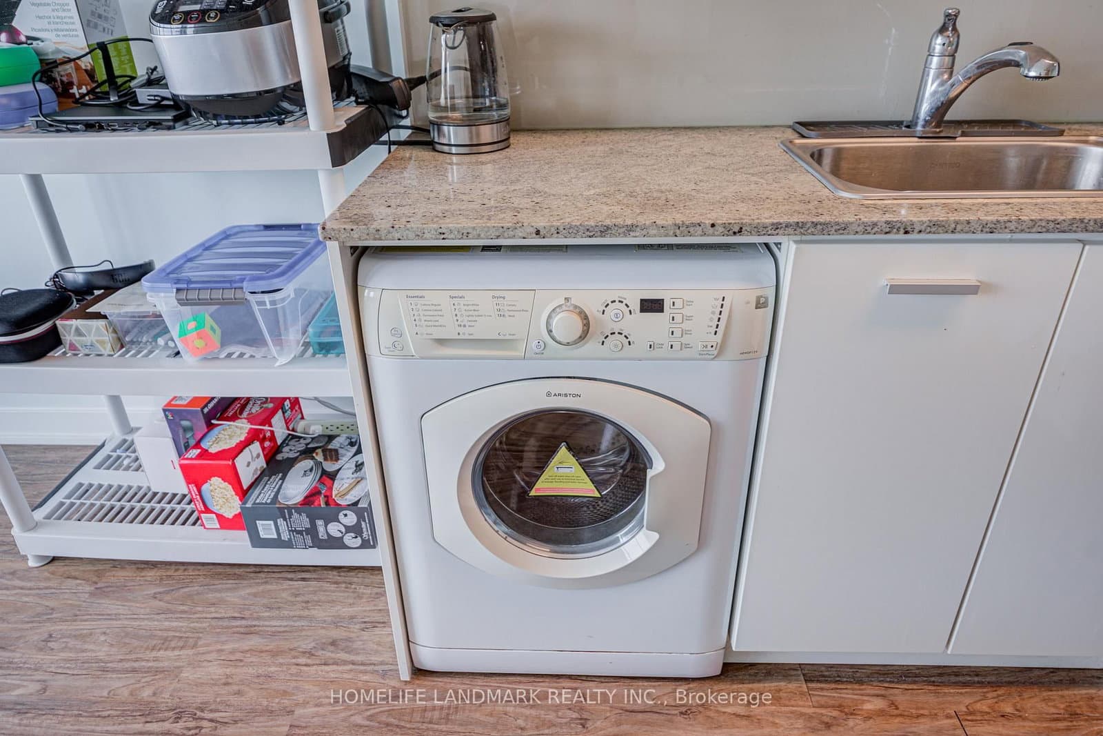 15 Singer Court, Unit 305 thumbnail 17