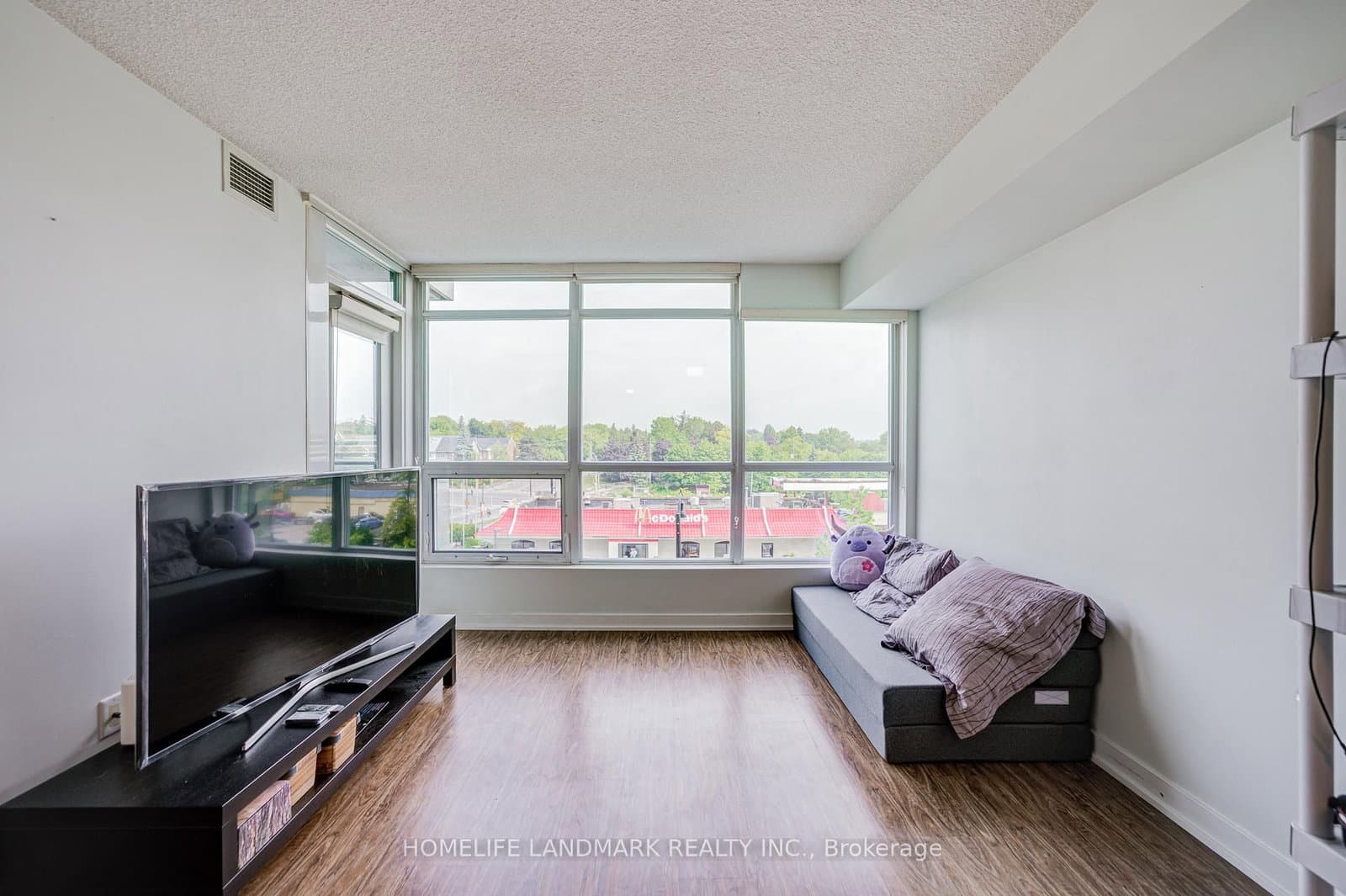 15 Singer Court, Unit 305 thumbnail 19