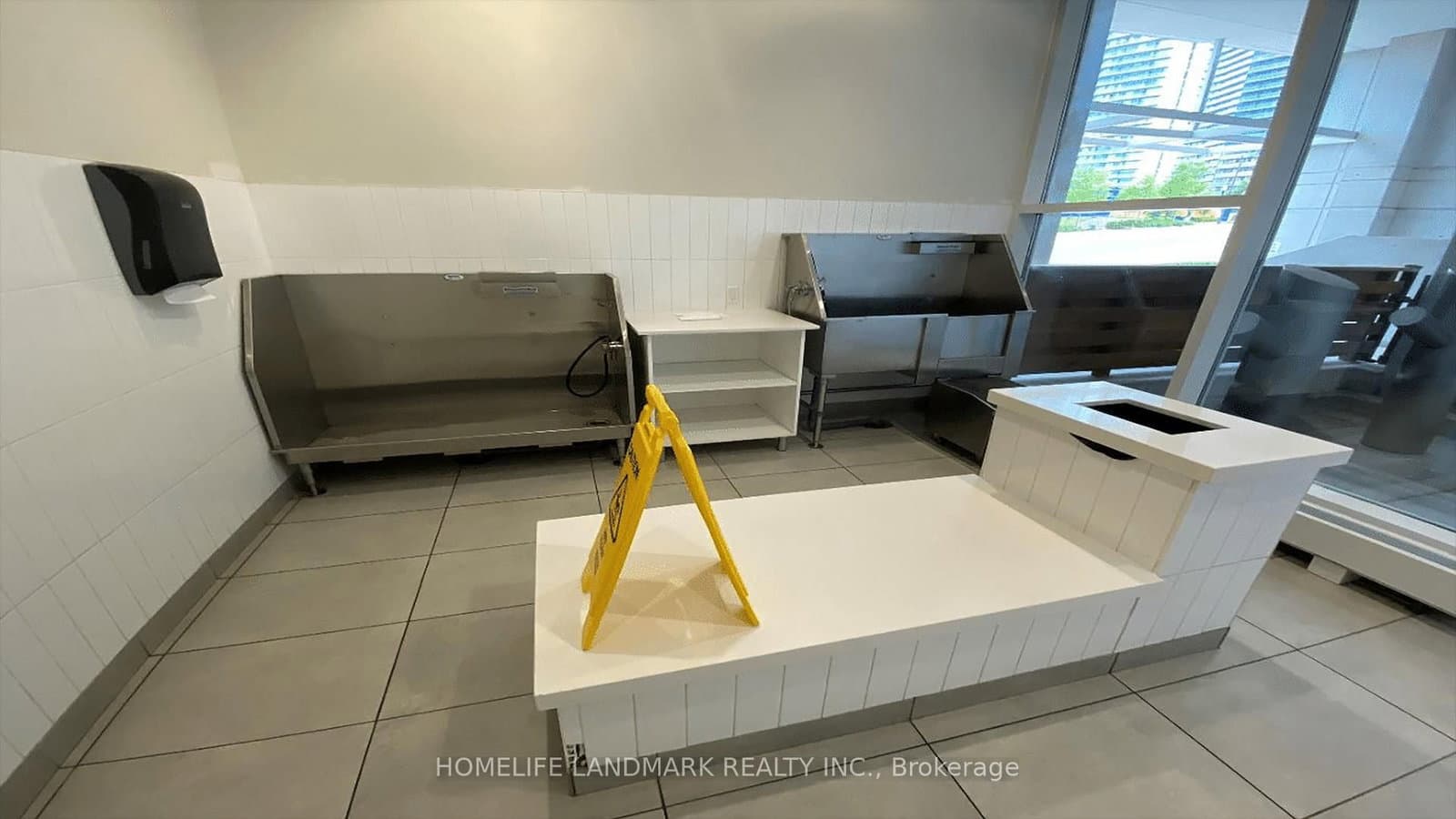 15 Singer Court, Unit 305 thumbnail 39