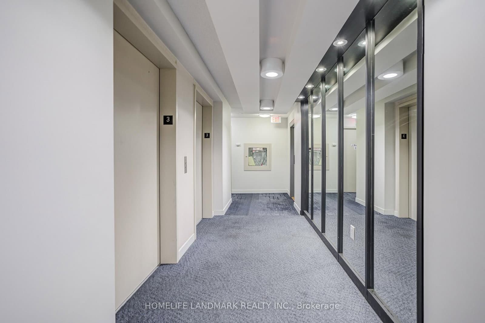 15 Singer Court, Unit 305 thumbnail 4