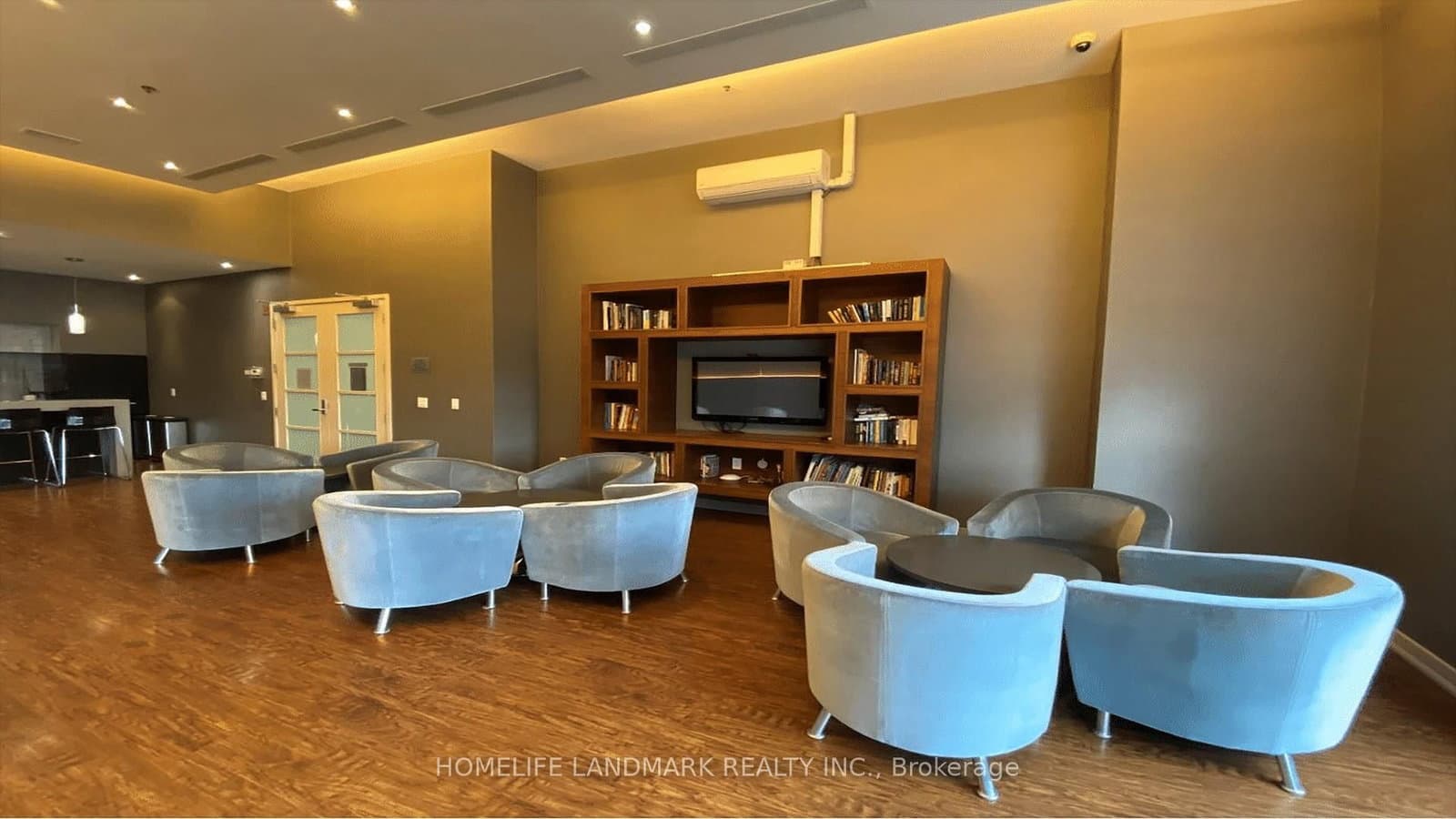 15 Singer Court, Unit 305 thumbnail 44