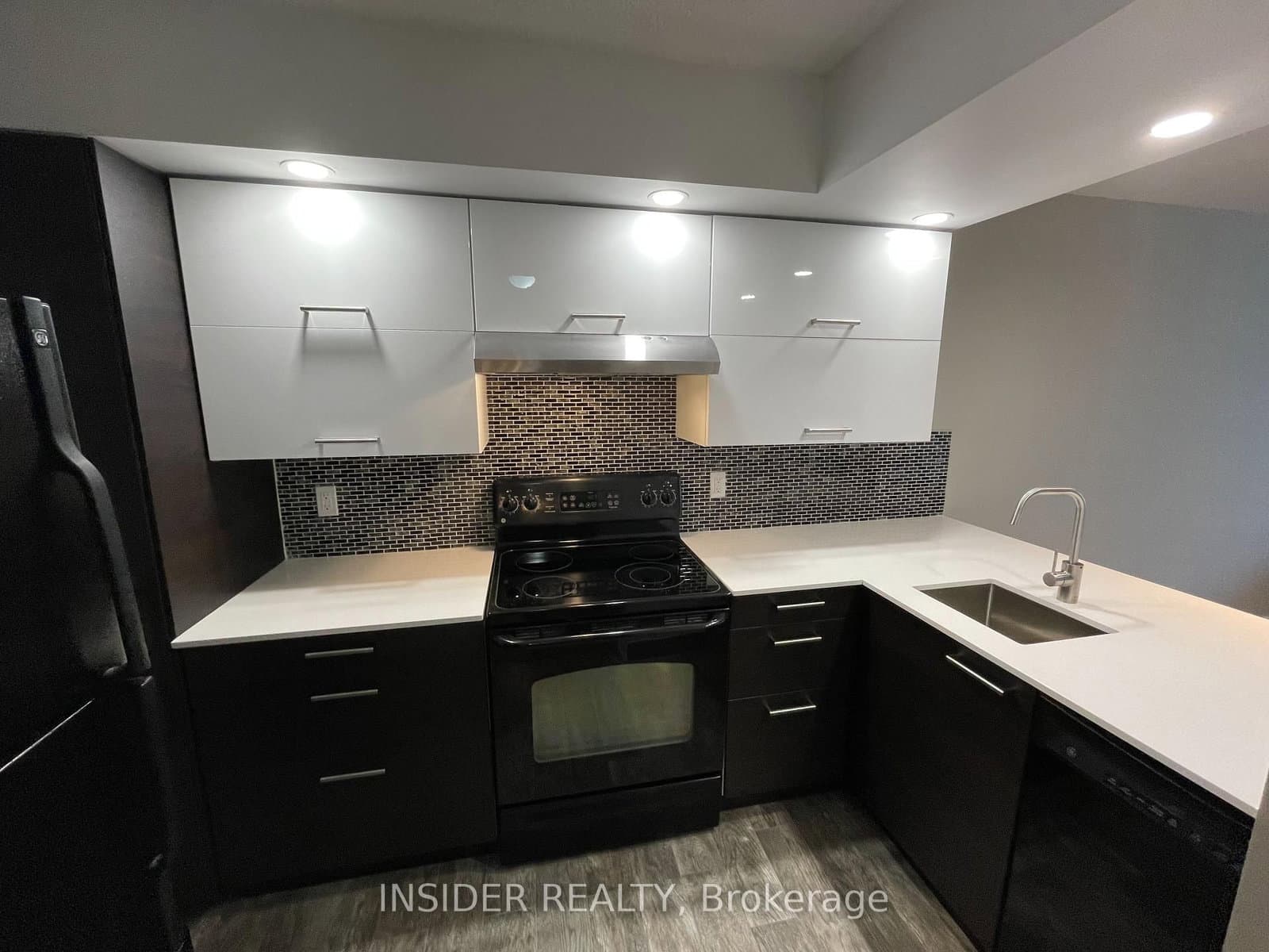 92 King Street E, Unit 710 thumbnail 3