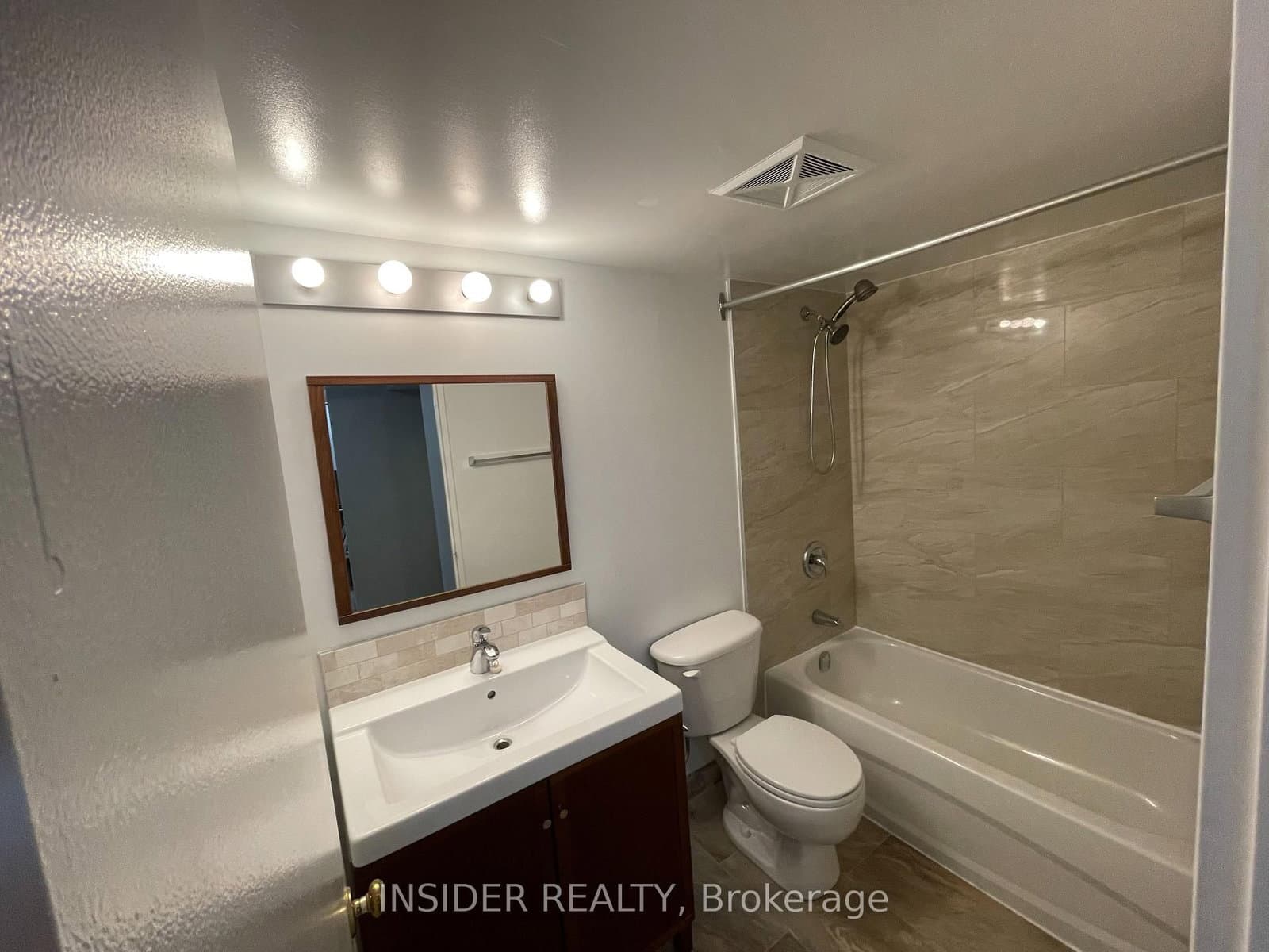 92 King Street E, Unit 710 thumbnail 8