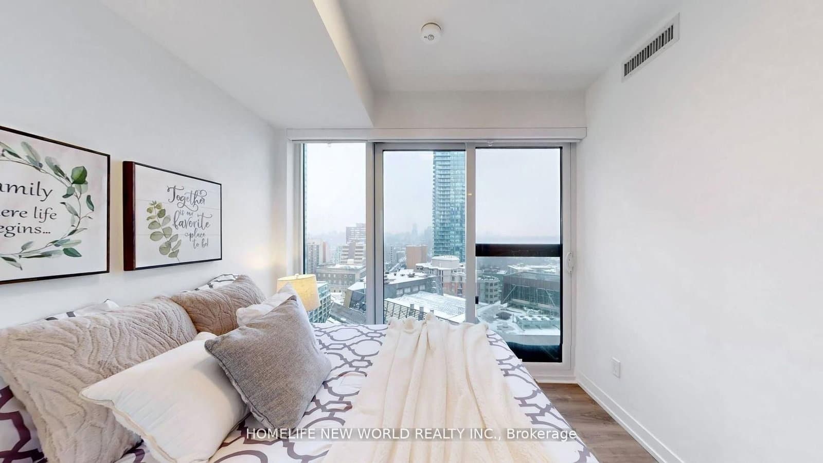 771 Yonge Street, Unit 1908 thumbnail 12