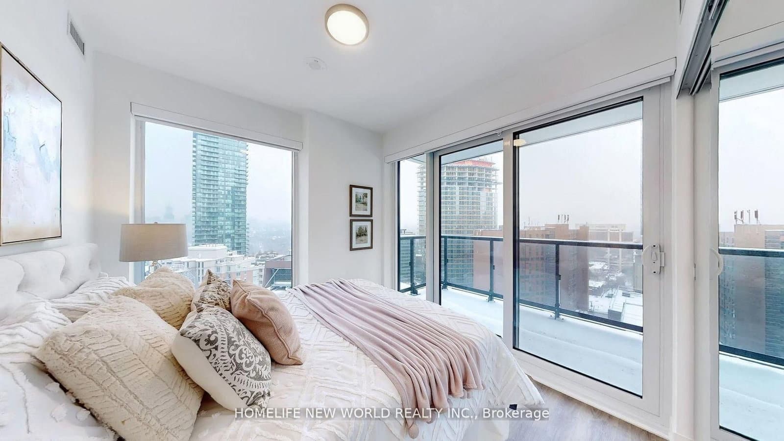 771 Yonge Street, Unit 1908 thumbnail 5
