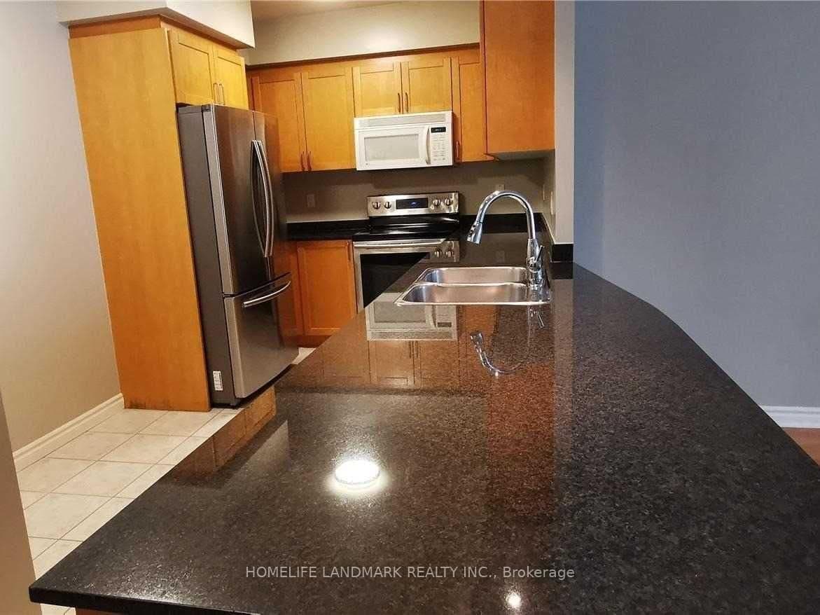 18 William Carson Crescent, Unit 304 thumbnail 6