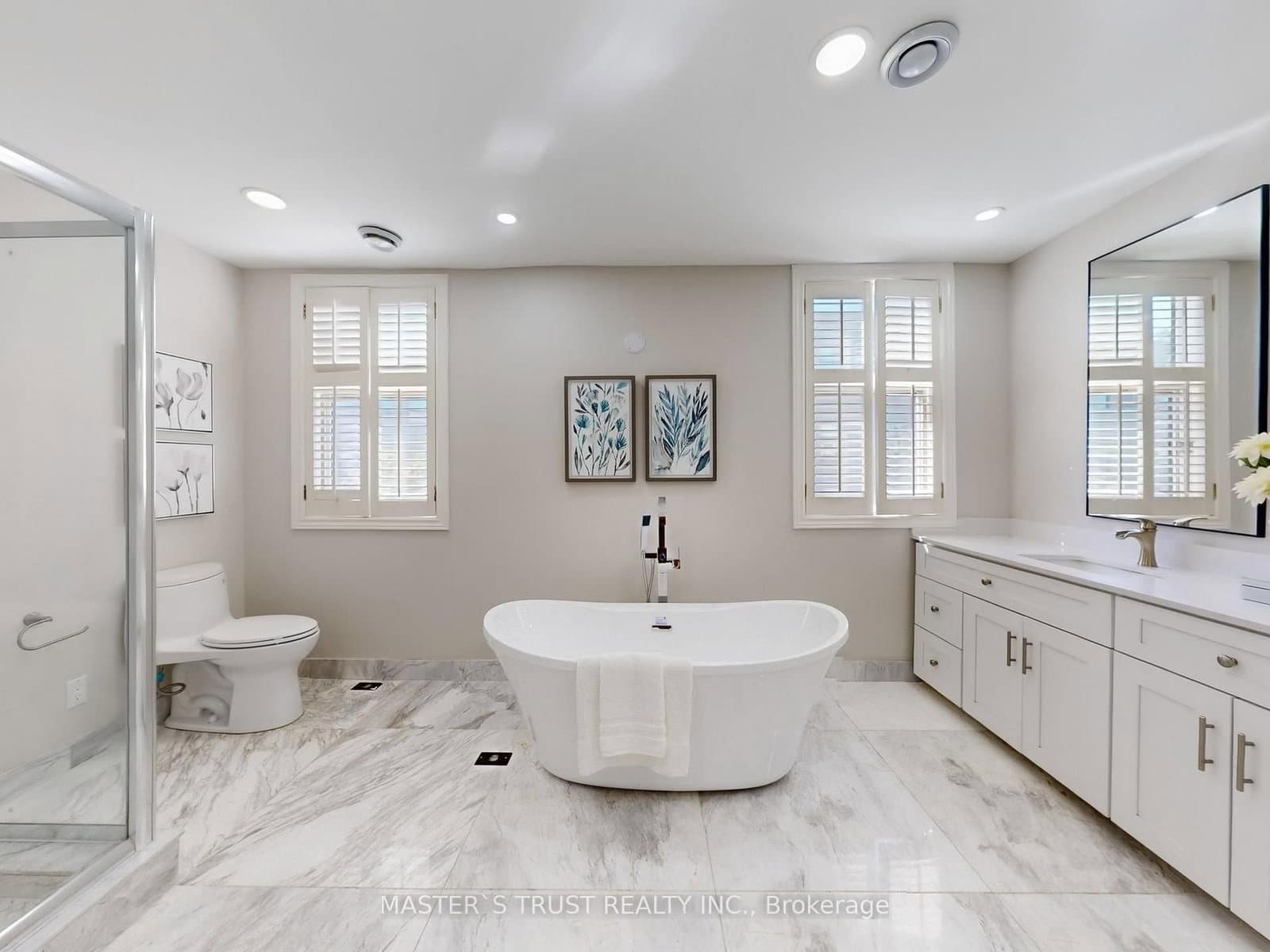 260 Russell Hill Road, Unit 11 thumbnail 16