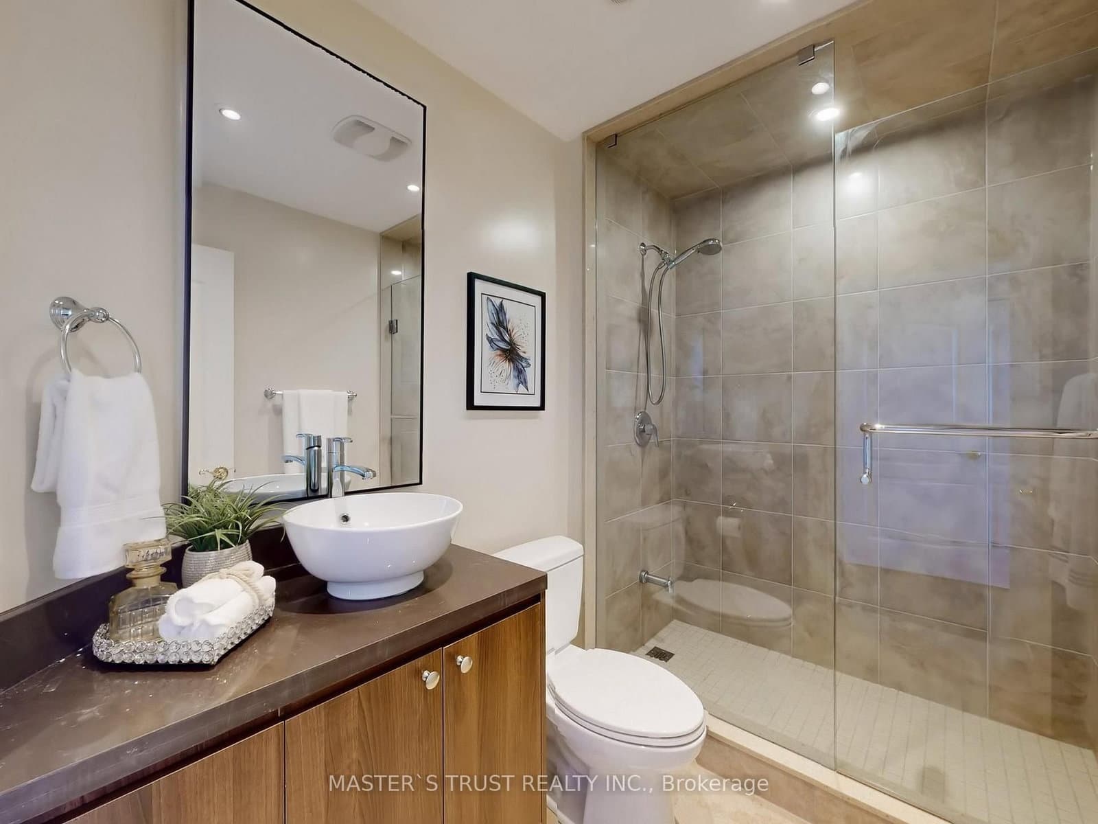260 Russell Hill Road, Unit 11 thumbnail 19