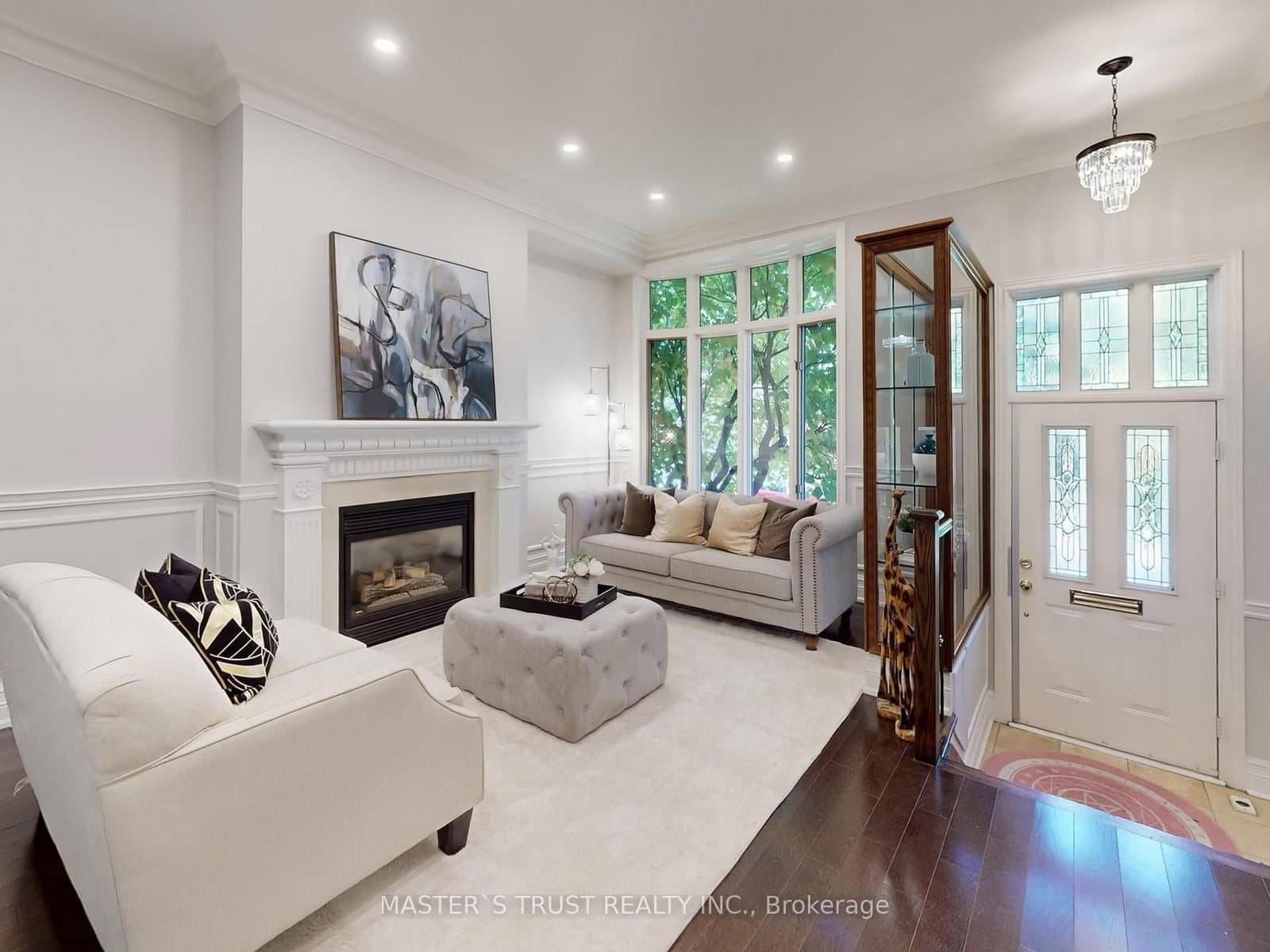 260 Russell Hill Road, Unit 11 thumbnail 2