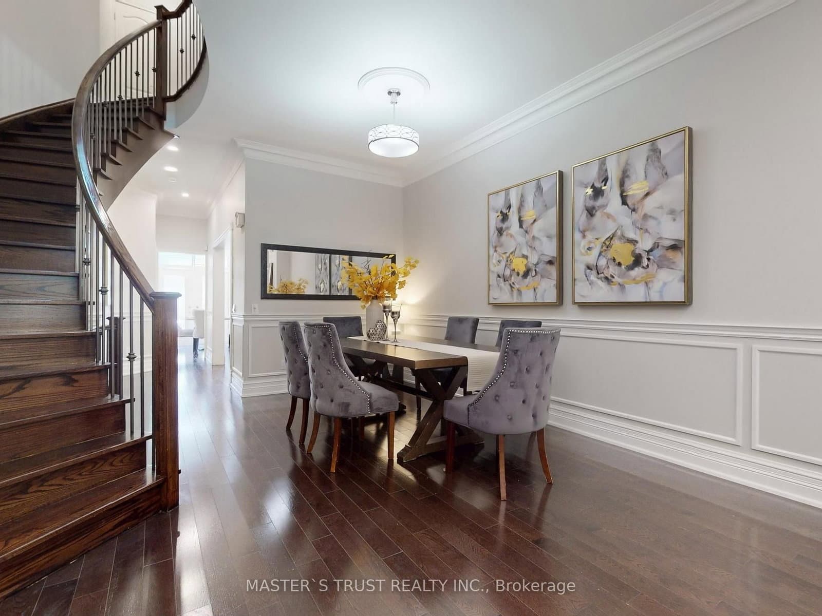 260 Russell Hill Road, Unit 11 thumbnail 4