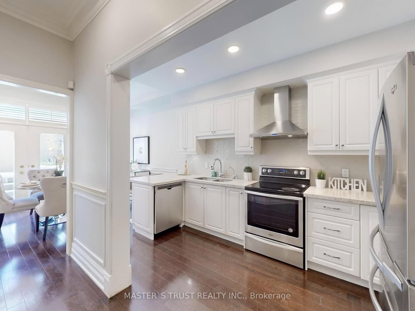 260 Russell Hill Road, Unit 11 thumbnail 5