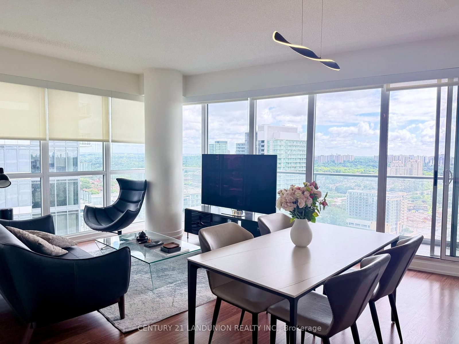 117 Mcmahon Drive, Unit 2509 thumbnail 12