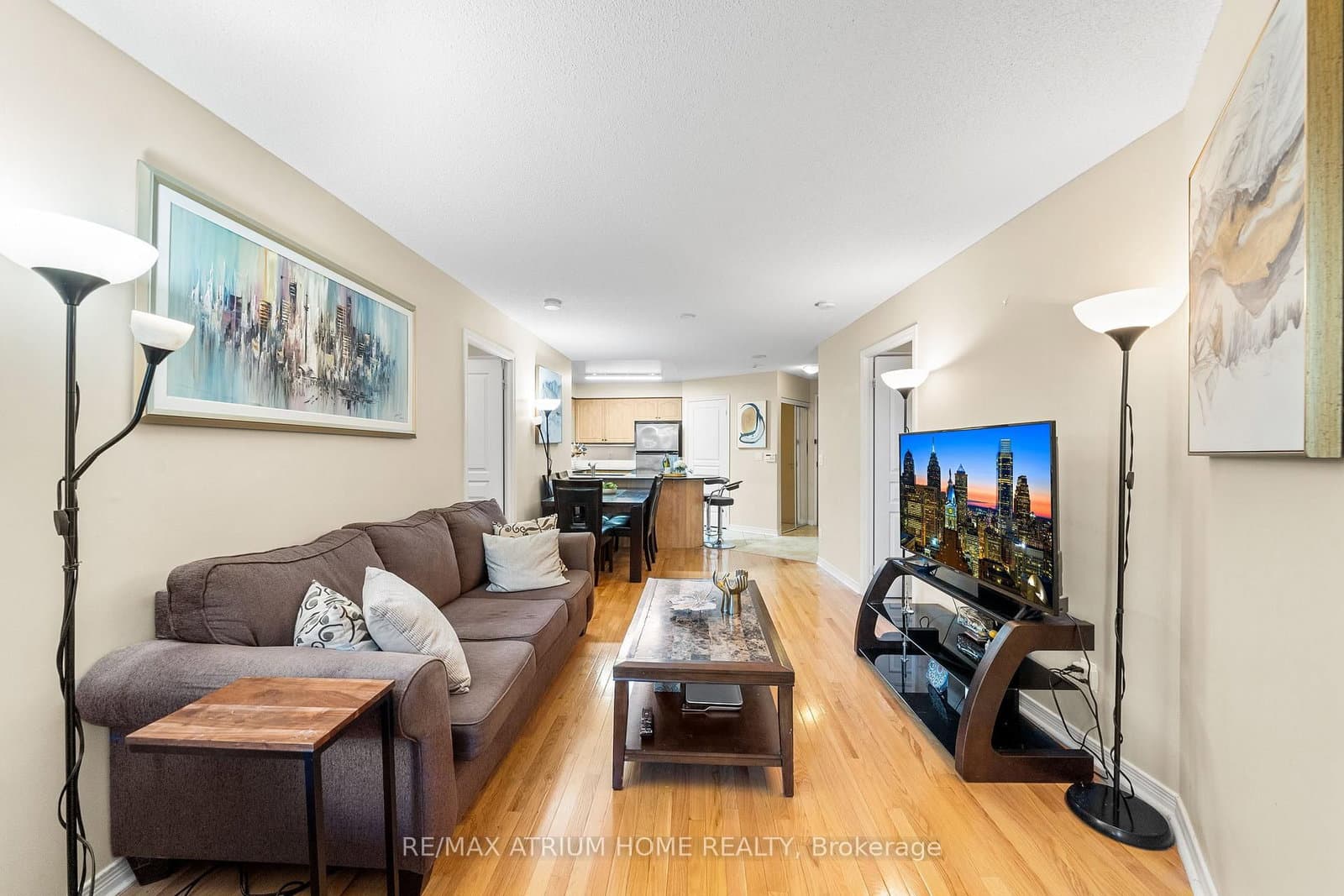509 Beecroft Road, Unit 317 thumbnail 7