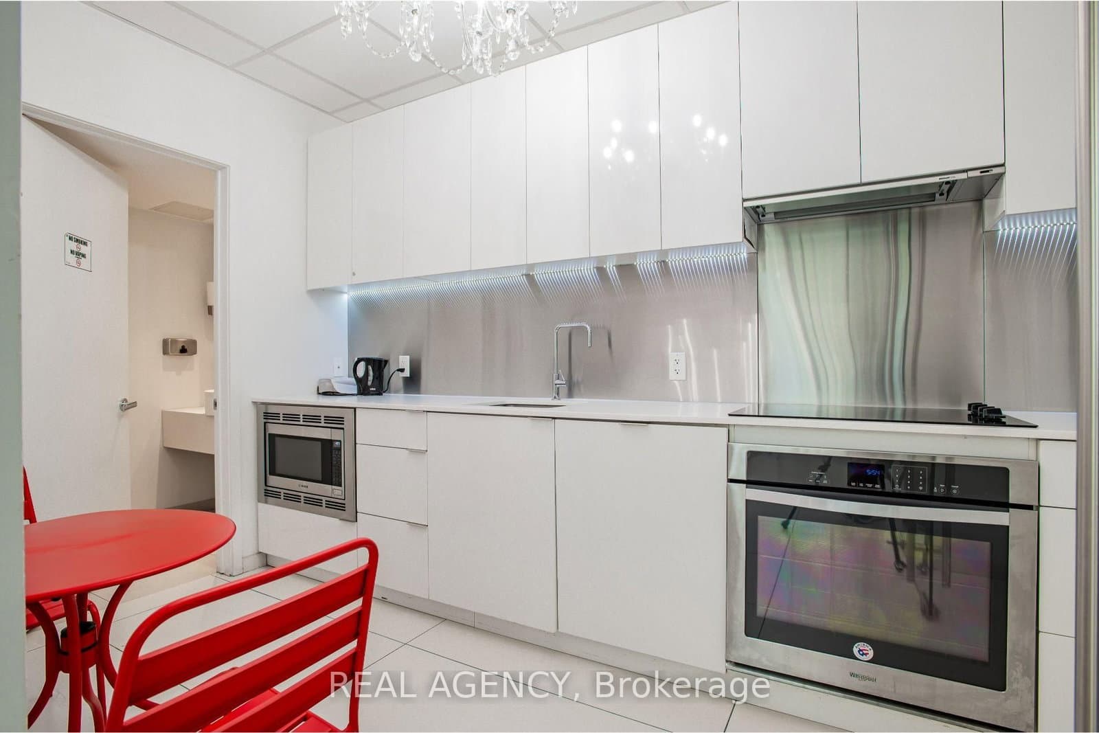 185 Roehampton Avenue, Unit 2512 thumbnail 33