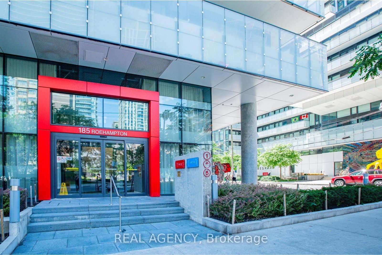 185 Roehampton Avenue, Unit 2512 thumbnail 4