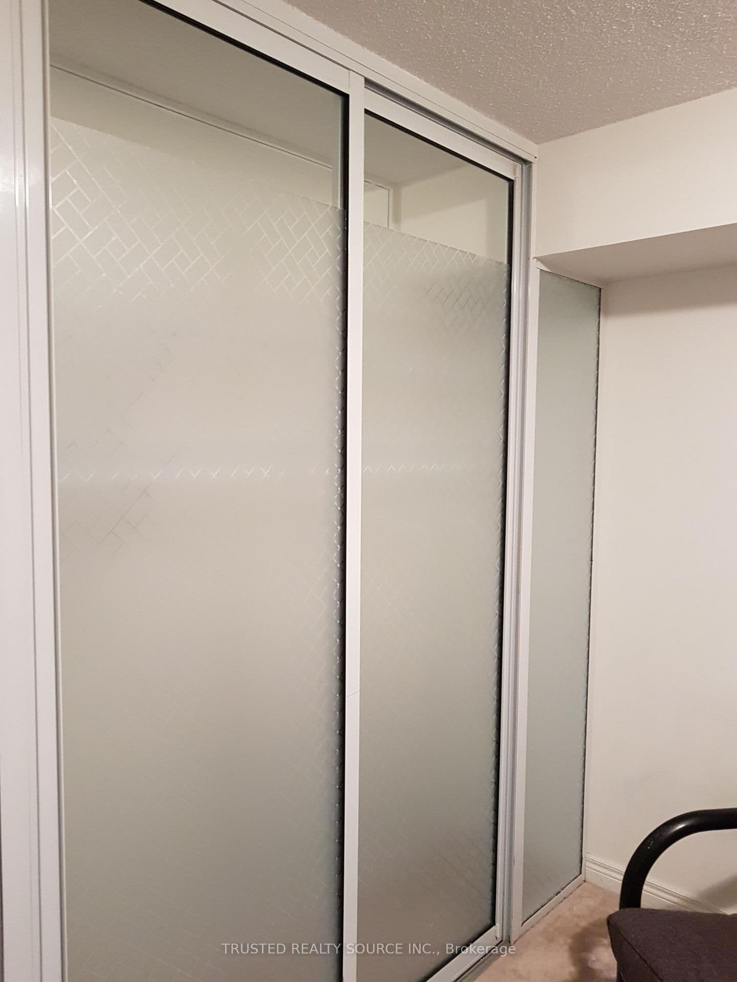 43 Eglinton Avenue E, Unit 1808 thumbnail 15