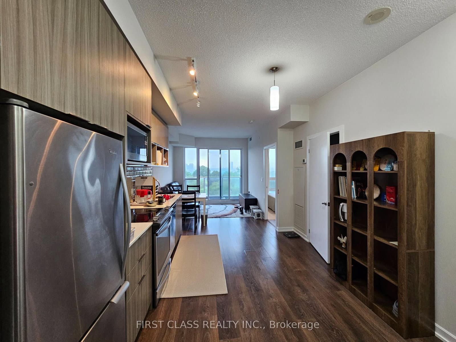 52 Forest Manor Road, Unit 418 thumbnail 3