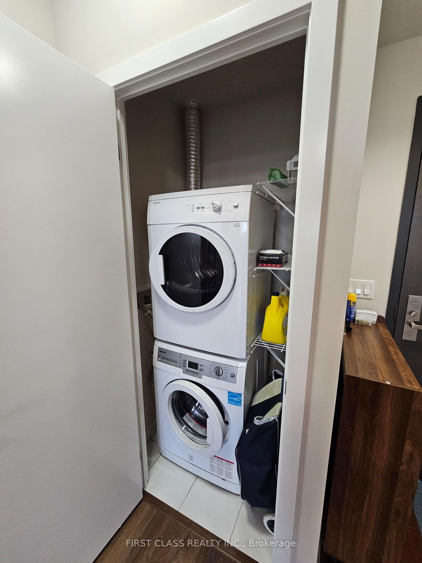 52 Forest Manor Road, Unit 418 thumbnail 9