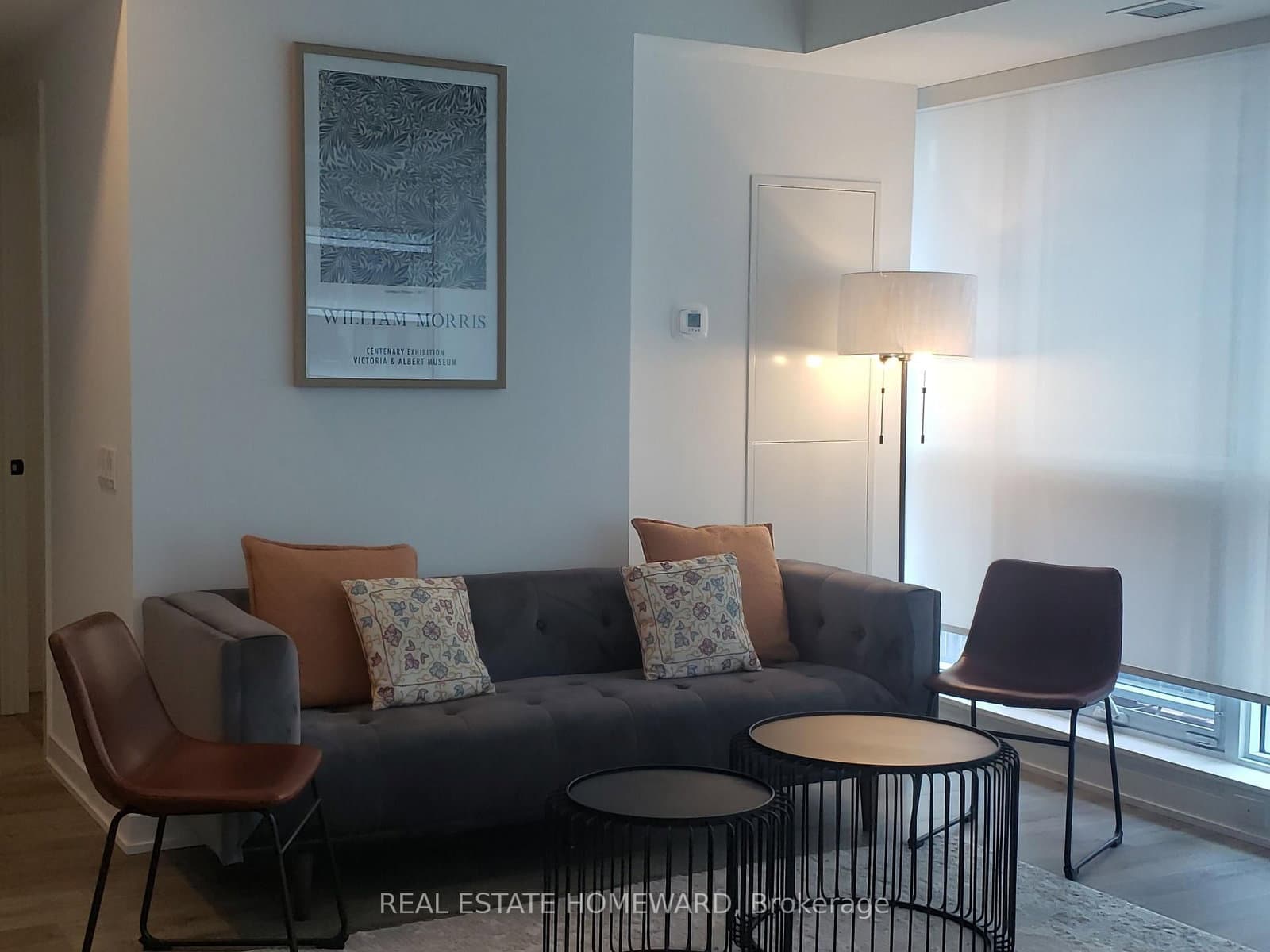 327 King Street W, Unit 2903 thumbnail 3