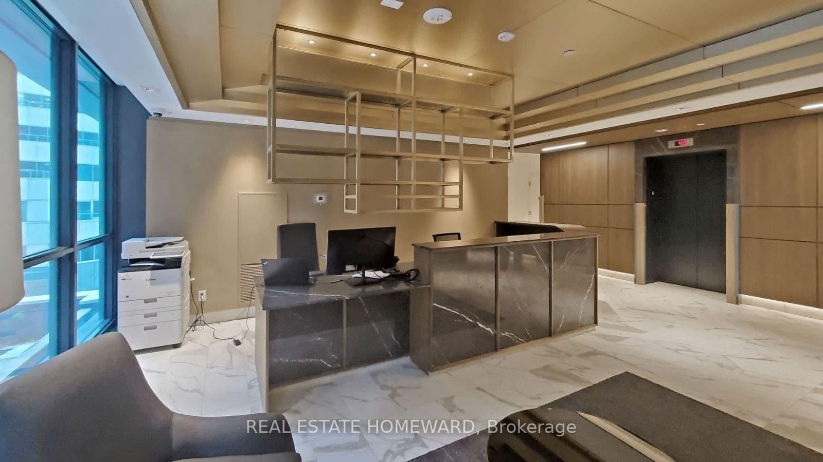 327 King Street W, Unit 2903 thumbnail 8