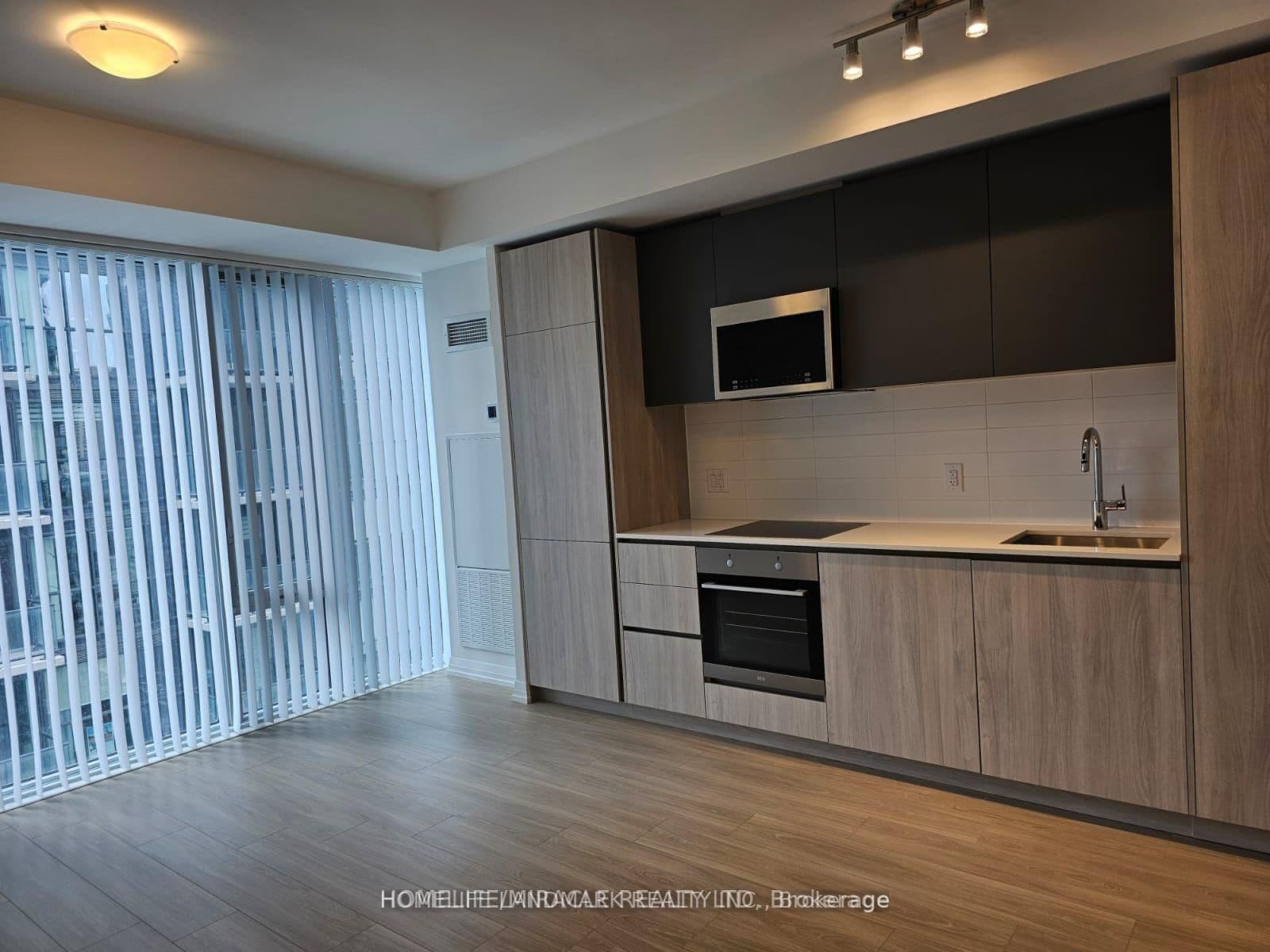 8 Widmer Street, Unit 3501 thumbnail 4