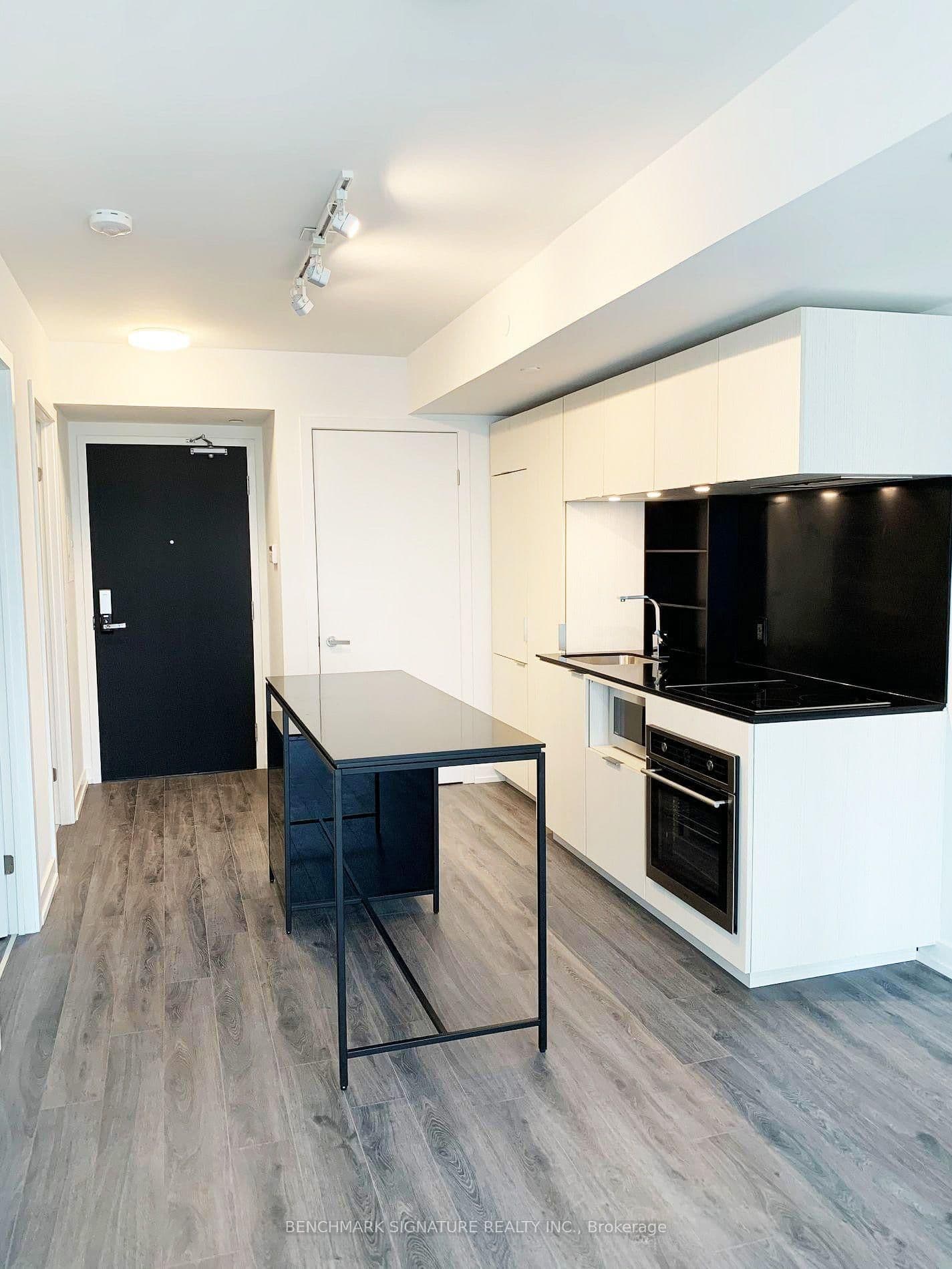 77 Shuter Street, Unit 513 thumbnail 3