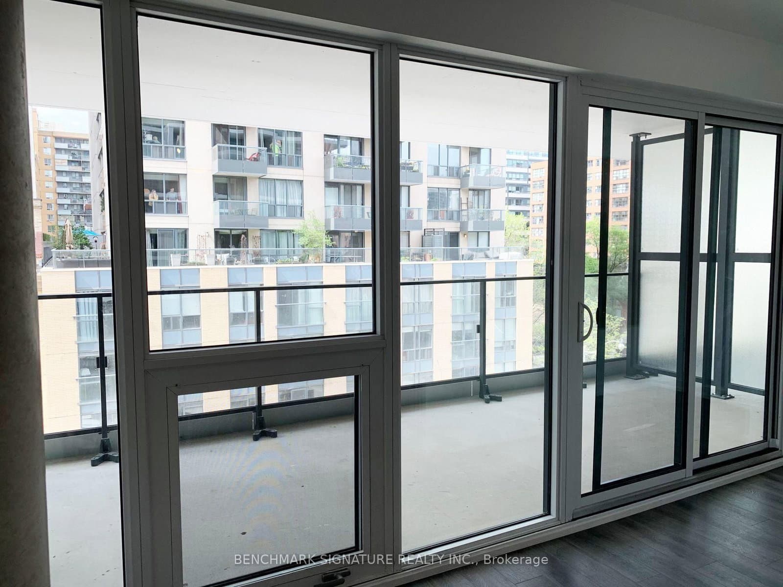 77 Shuter Street, Unit 513 thumbnail 4