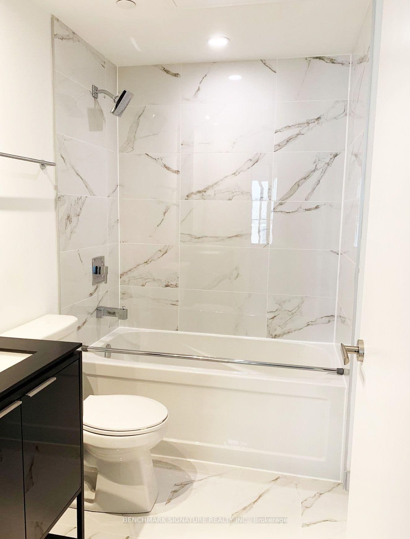 77 Shuter Street, Unit 513 thumbnail 9