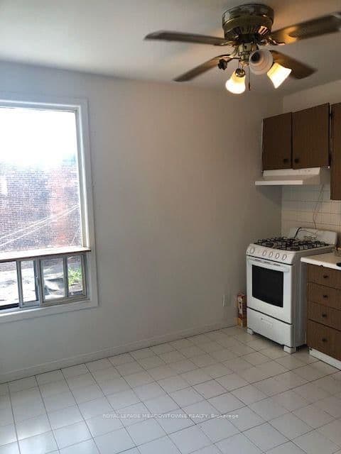 1211 College Street, Unit Upper thumbnail 11
