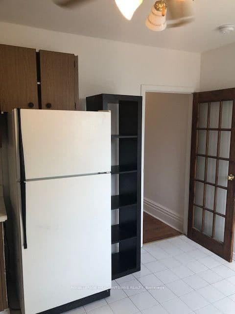 1211 College Street, Unit Upper thumbnail 12