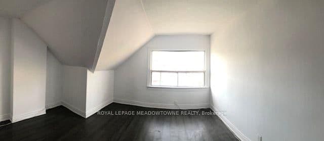1211 College Street, Unit Upper thumbnail 32