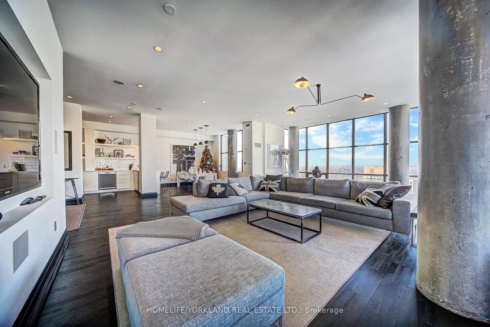 10 NW Navy Wharf Court NW, Unit PH02 thumbnail 12