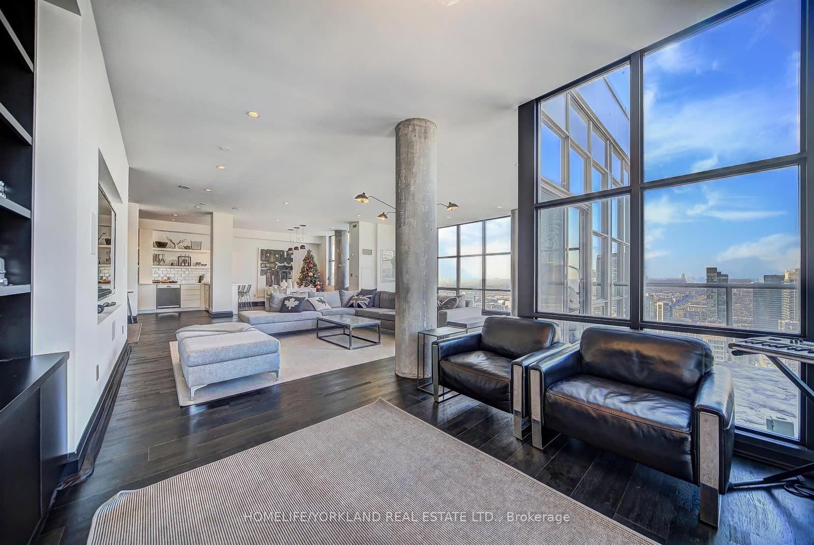 10 NW Navy Wharf Court NW, Unit PH02 thumbnail 13