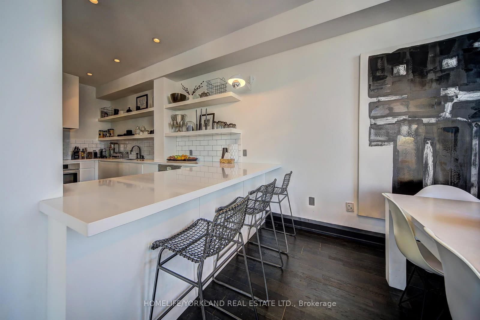 10 NW Navy Wharf Court NW, Unit PH02 thumbnail 25