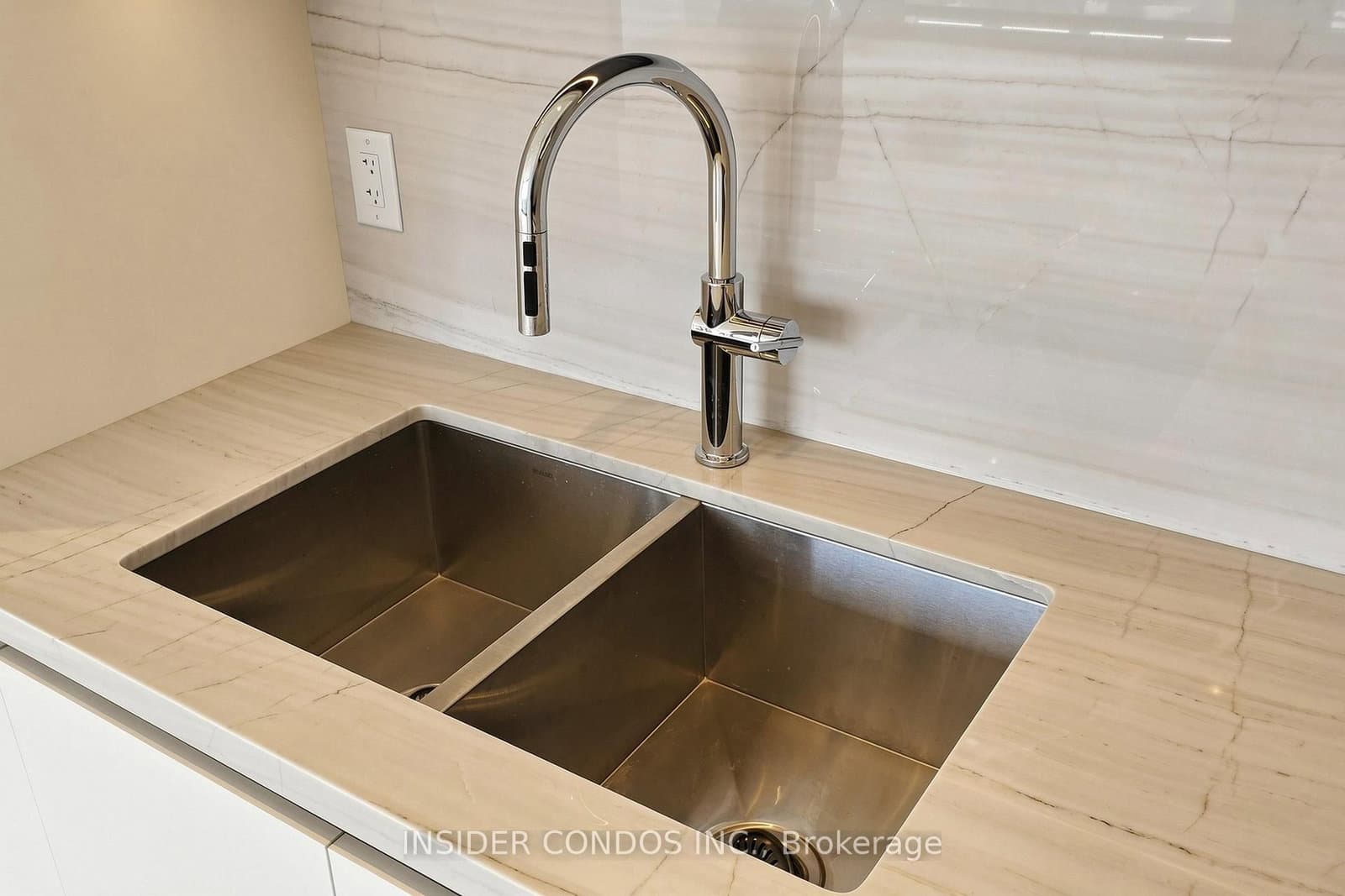 1315 Bay Street, Unit 1703 thumbnail 25