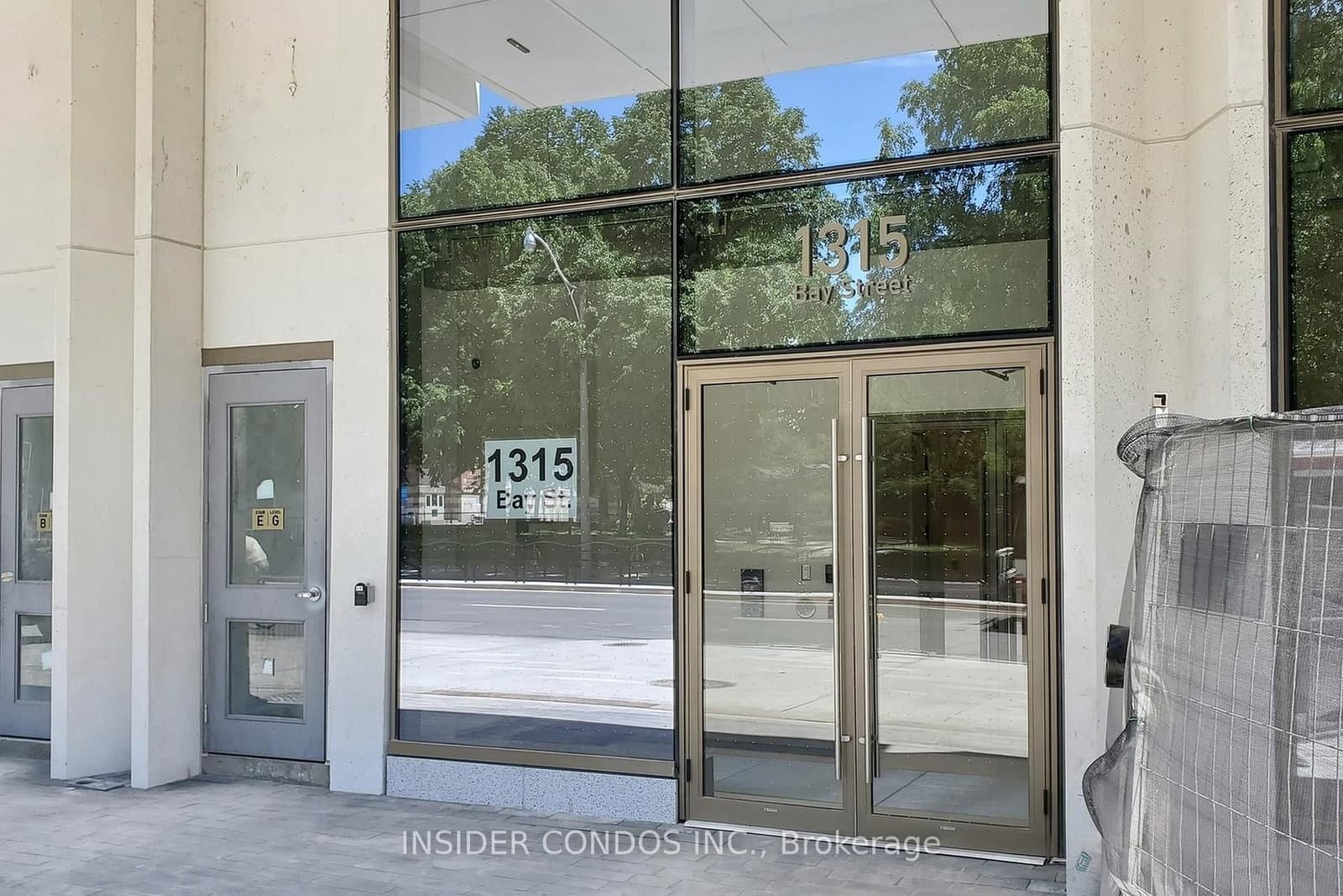 1315 Bay Street, Unit 1703 thumbnail 3