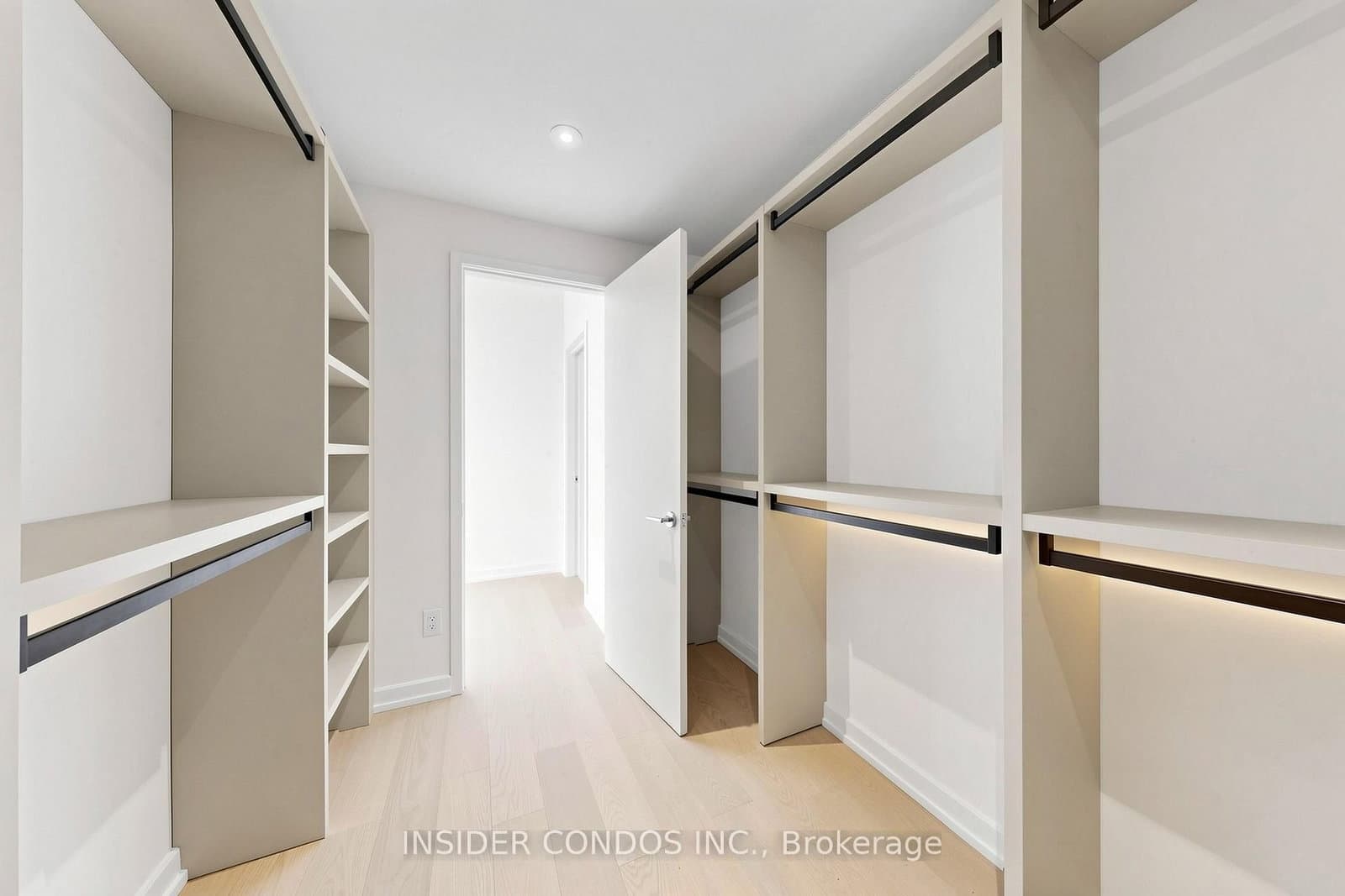 1315 Bay Street, Unit 1703 thumbnail 32