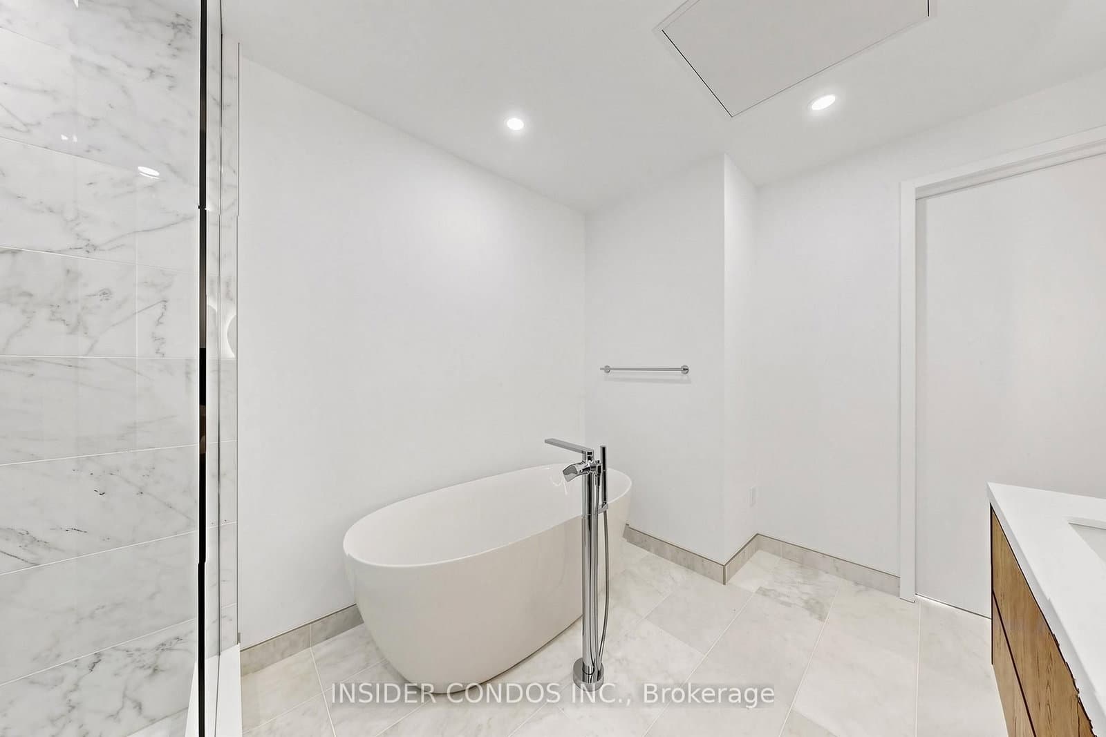 1315 Bay Street, Unit 1703 thumbnail 35