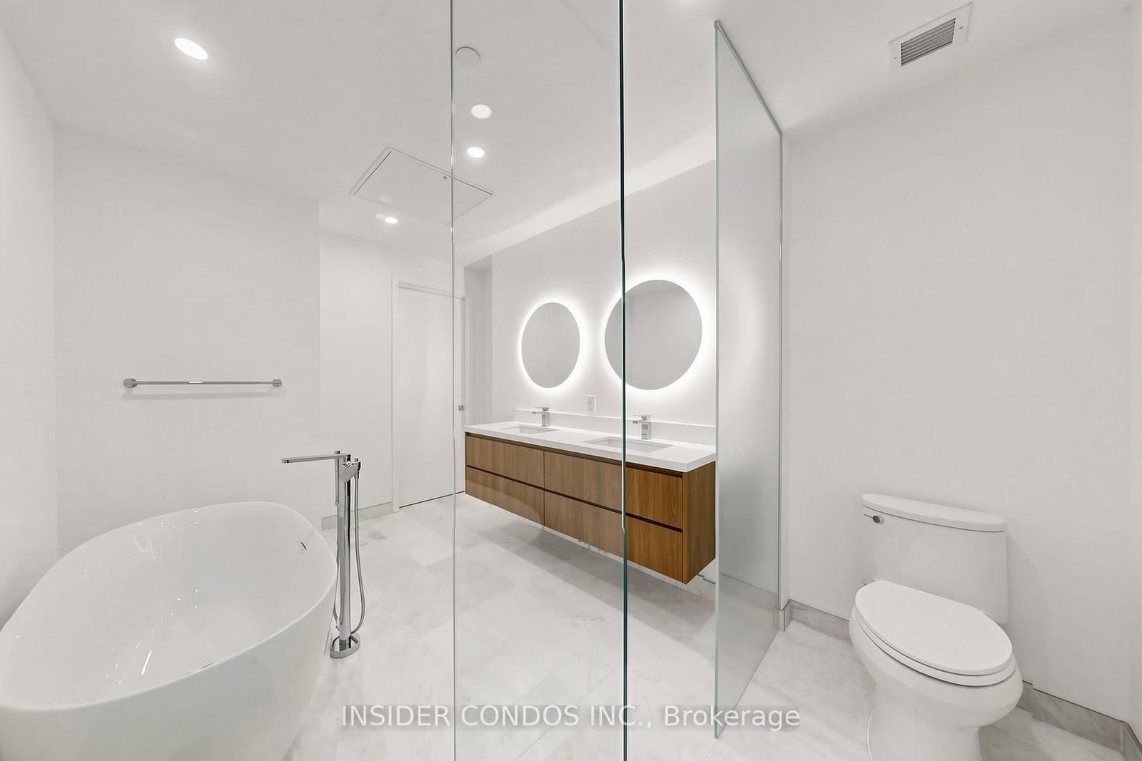 1315 Bay Street, Unit 1703 thumbnail 36