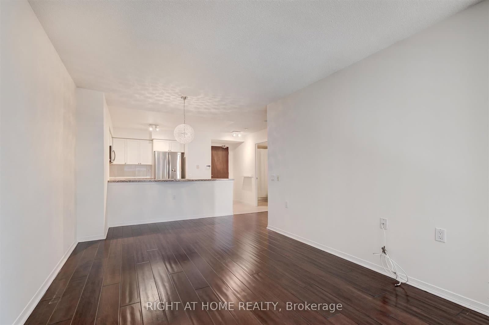 #507 - 388 Bloor Street E