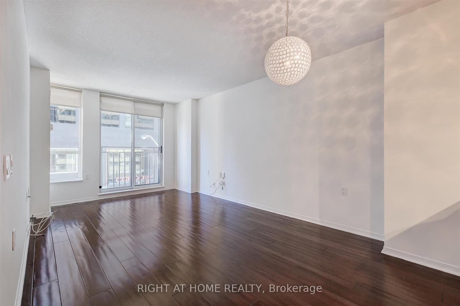 388 Bloor Street E, Unit 507 thumbnail 4