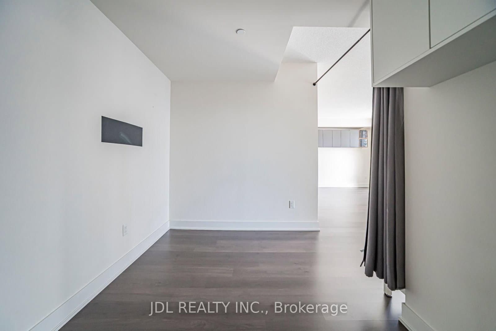 30 Roehampton Avenue, Unit 2309 thumbnail 13