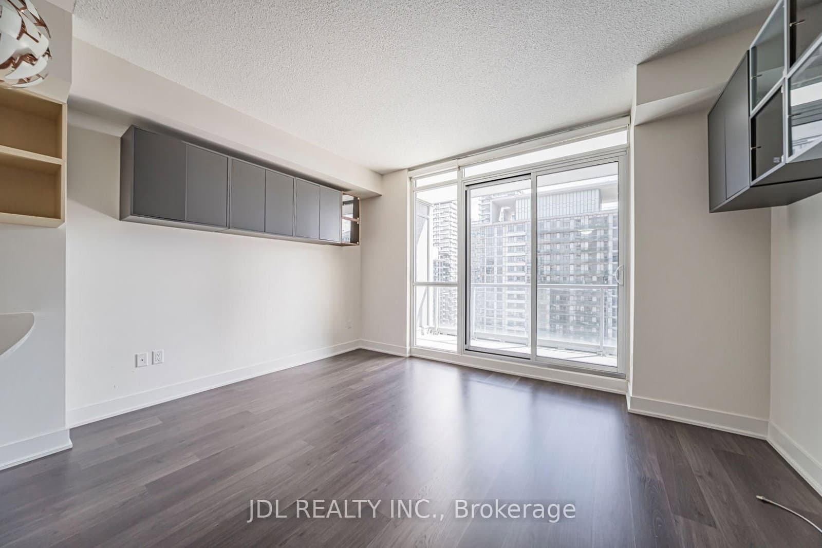 30 Roehampton Avenue, Unit 2309 thumbnail 6