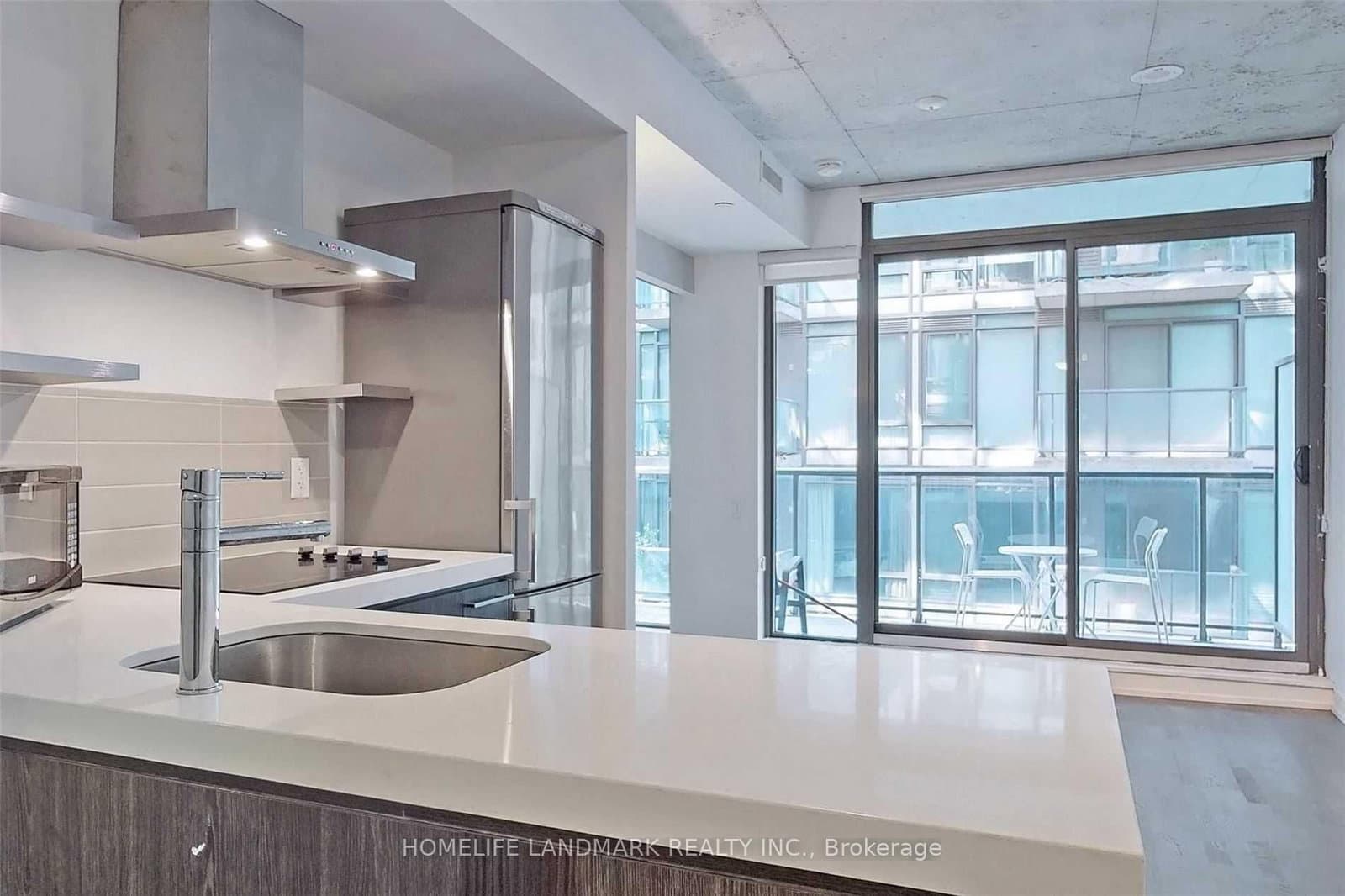 461 Adelaide Street W, Unit 437 thumbnail 15